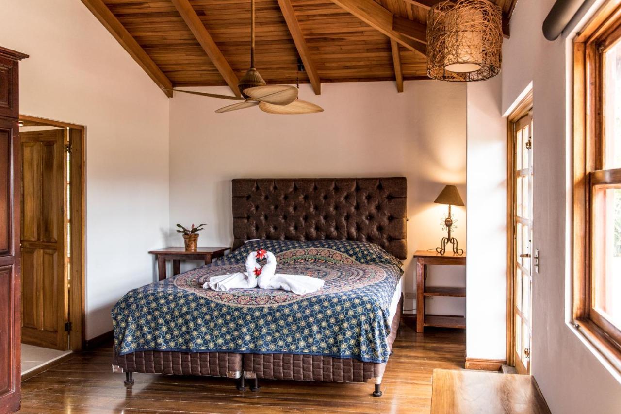 Luna Inn B&B Ciudad Cariari Екстер'єр фото