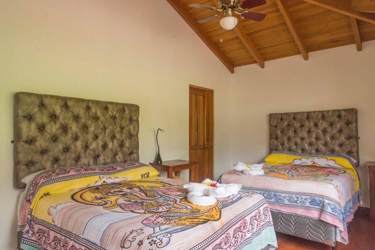 Luna Inn B&B Ciudad Cariari Екстер'єр фото
