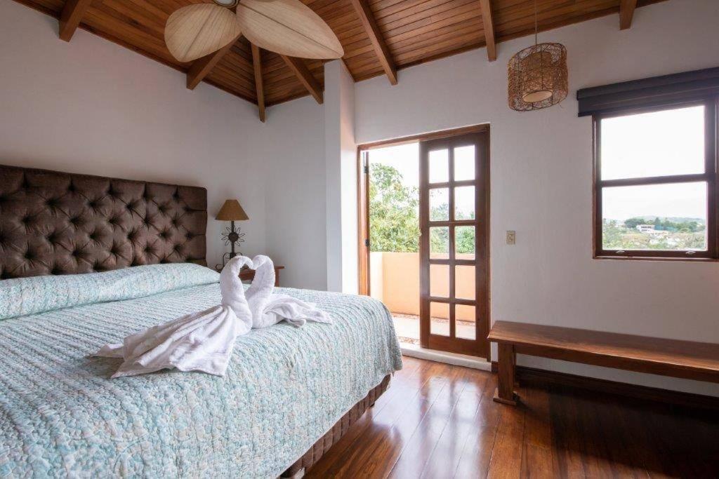 Luna Inn B&B Ciudad Cariari Екстер'єр фото