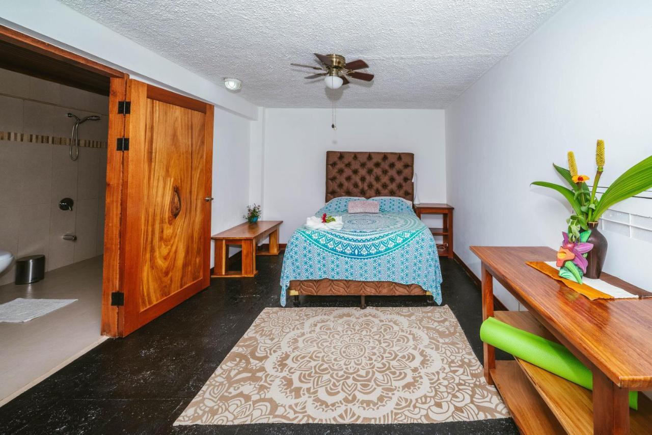 Luna Inn B&B Ciudad Cariari Екстер'єр фото